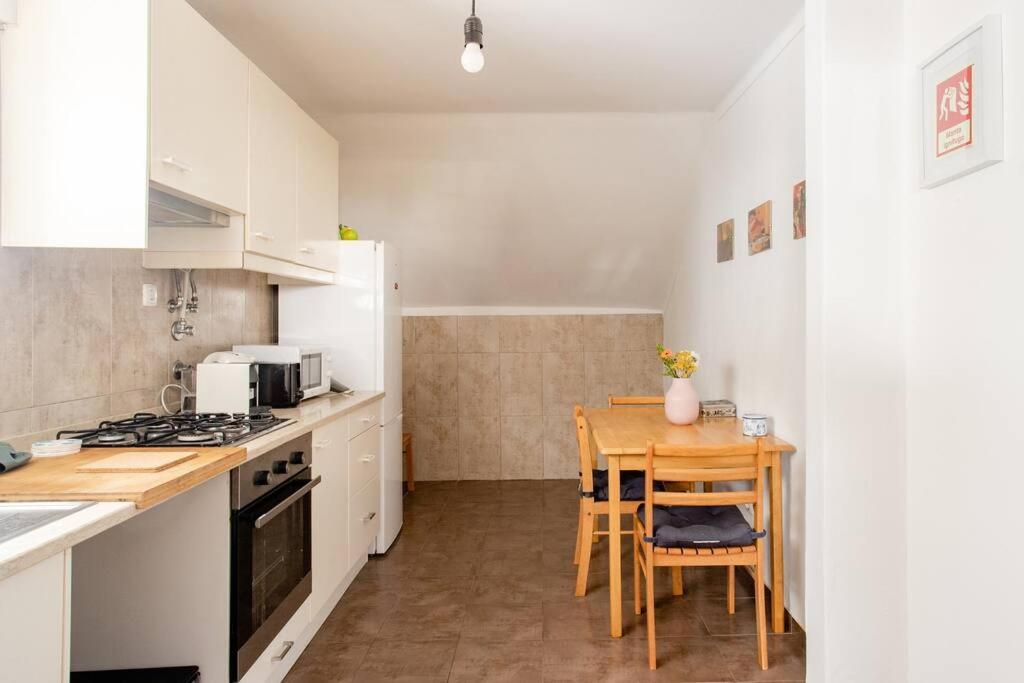 Vinaika Loft Apartment Oeiras Exterior photo